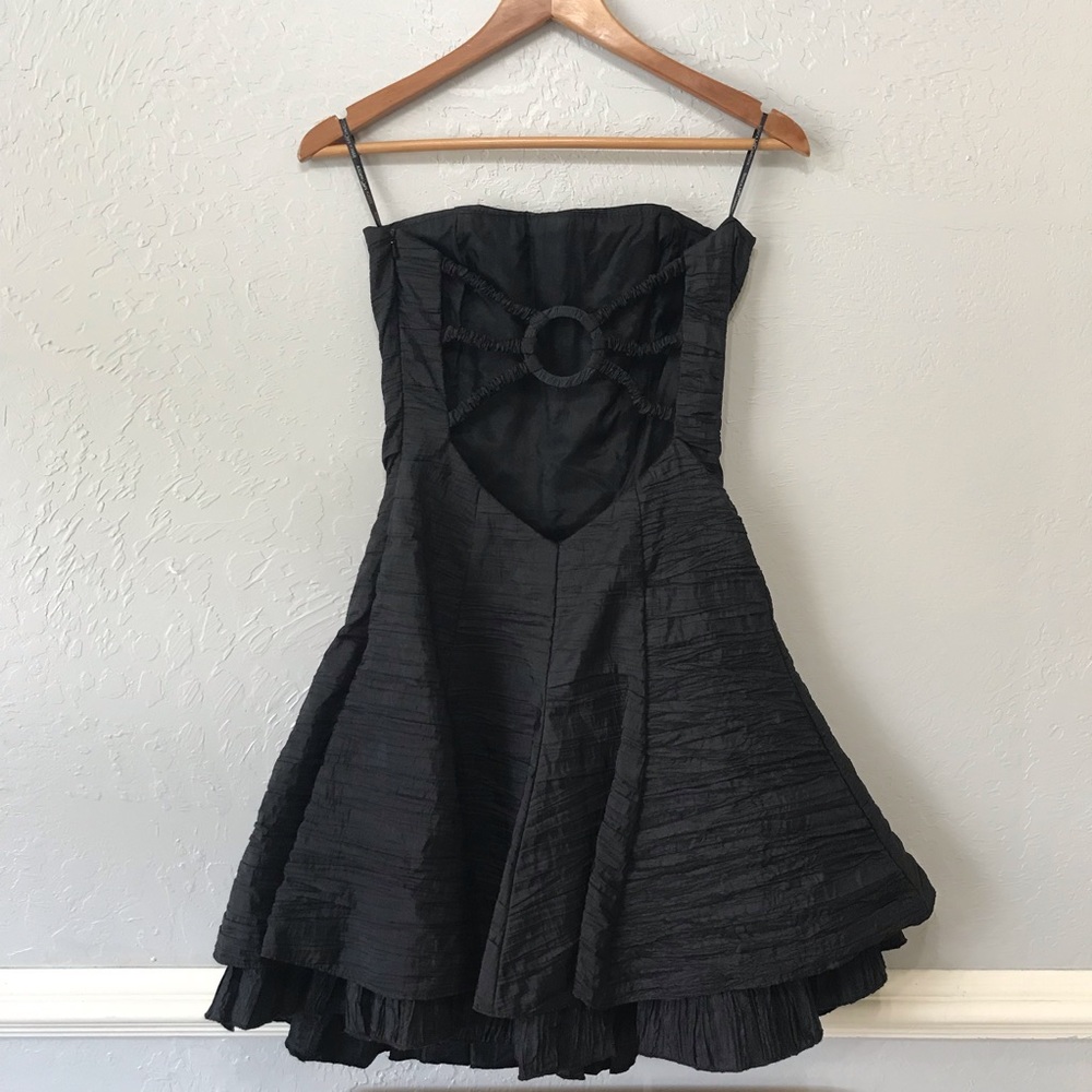 Jessica McClintock Vintage Black Strapless Mini Dress